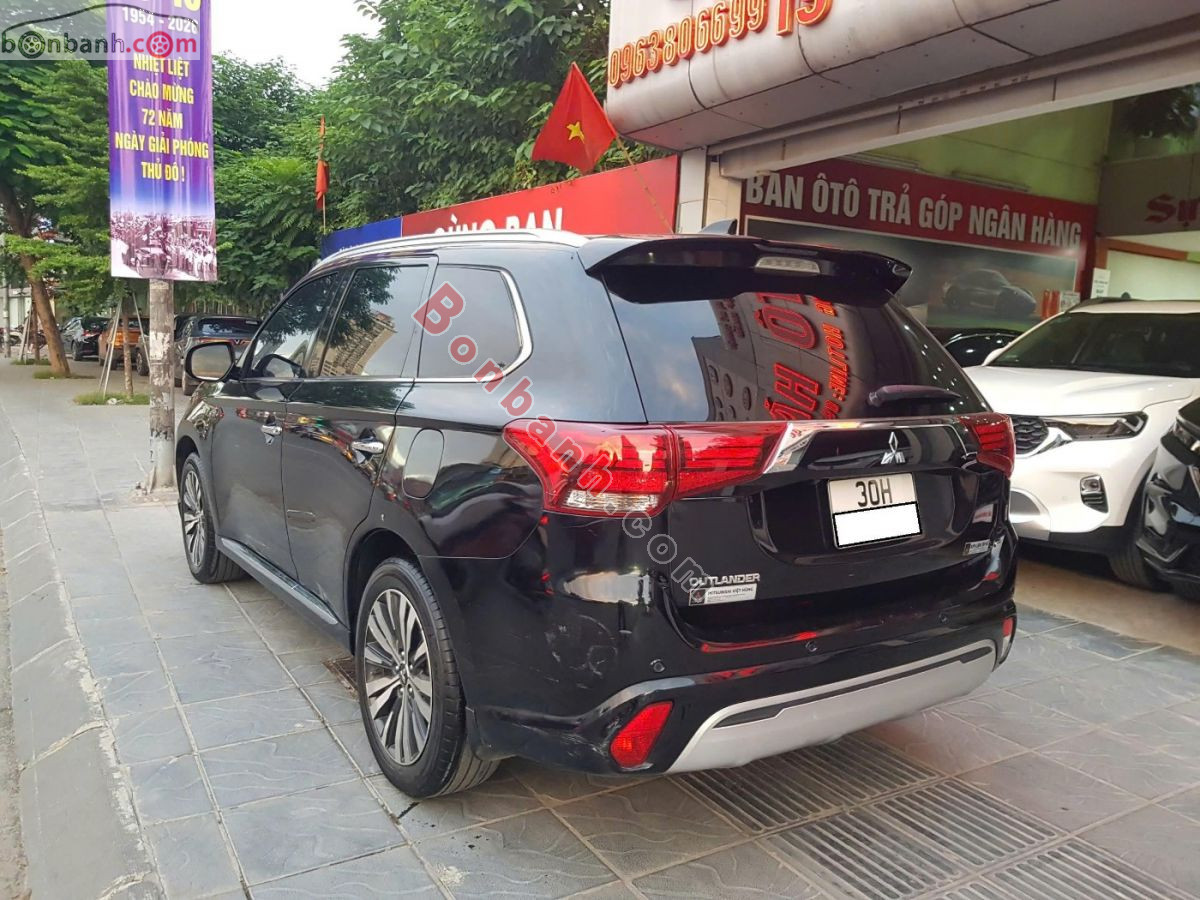 Bán ô tô Mitsubishi Outlander Premium 2.0 CVT - 2022 - xe cũ