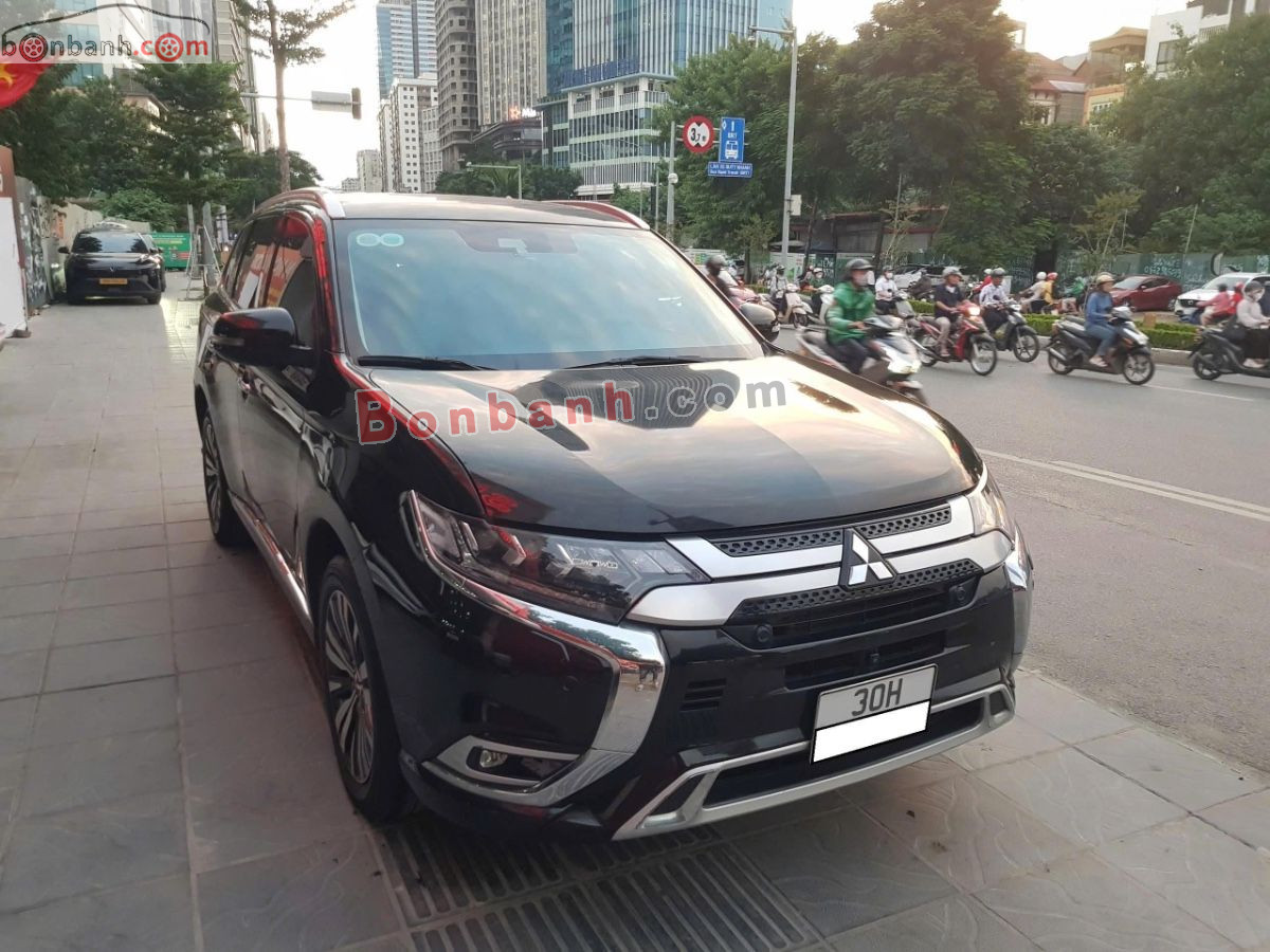 Bán ô tô Mitsubishi Outlander Premium 2.0 CVT - 2022 - xe cũ