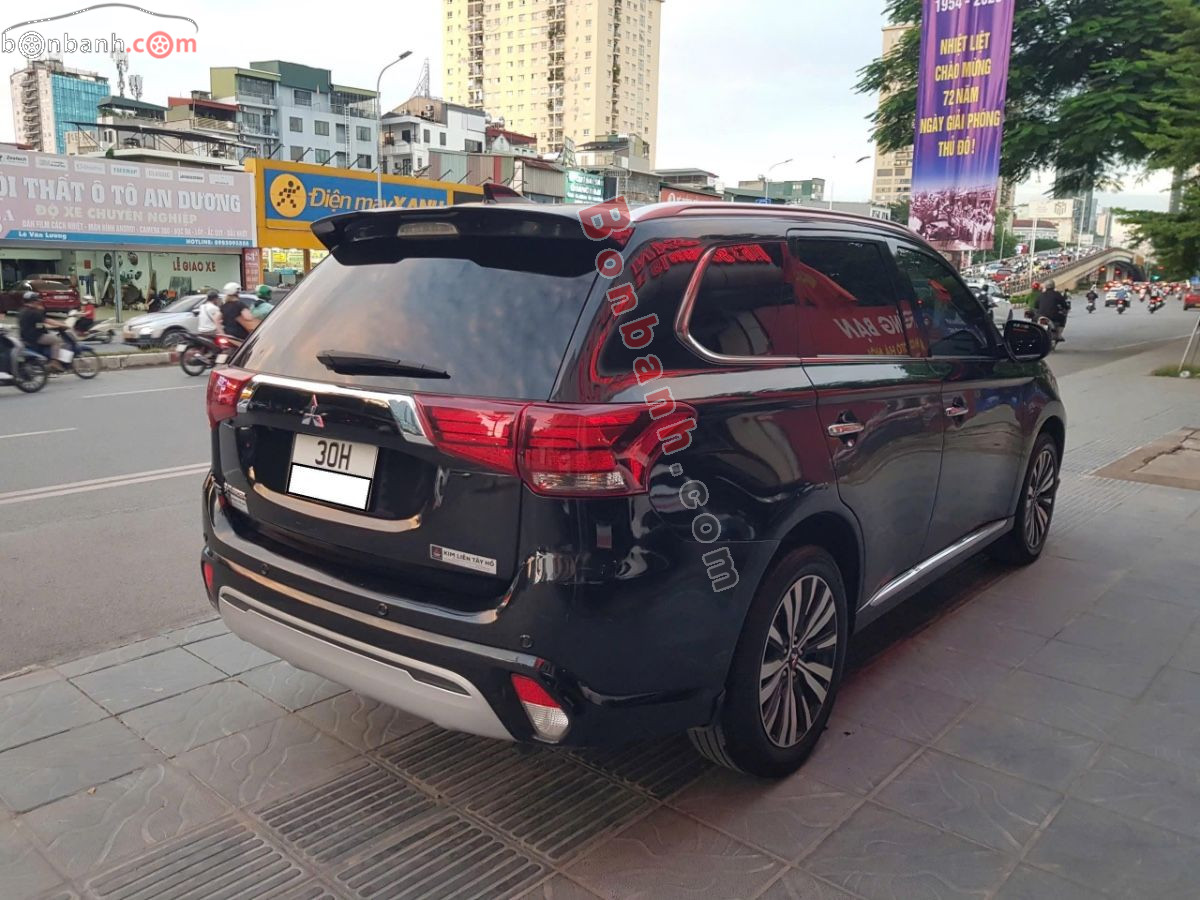 Bán ô tô Mitsubishi Outlander Premium 2.0 CVT - 2022 - xe cũ
