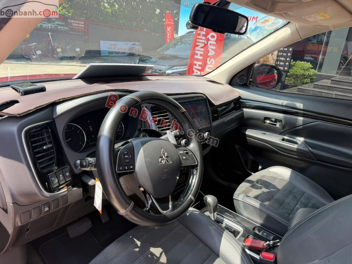 Bán ô tô Mitsubishi Outlander 2.0 CVT - 2022 - xe cũ
