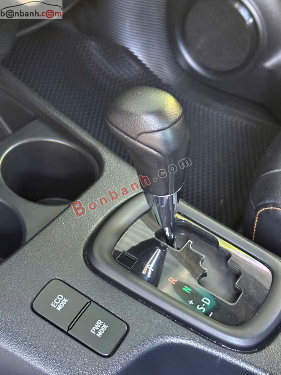 Bán ô tô Toyota Hilux 2.4L 4x2 AT - 2021 - xe cũ
