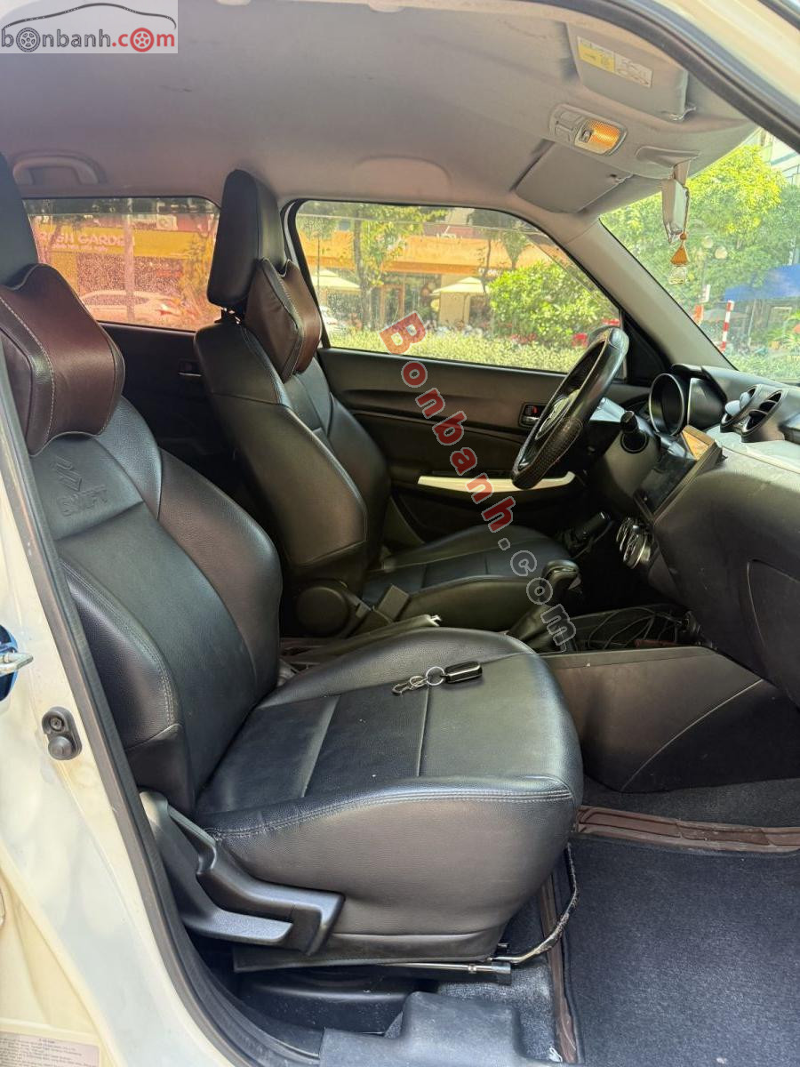 Bán ô tô Suzuki Swift GLX 1.2 AT - 2019 - xe cũ