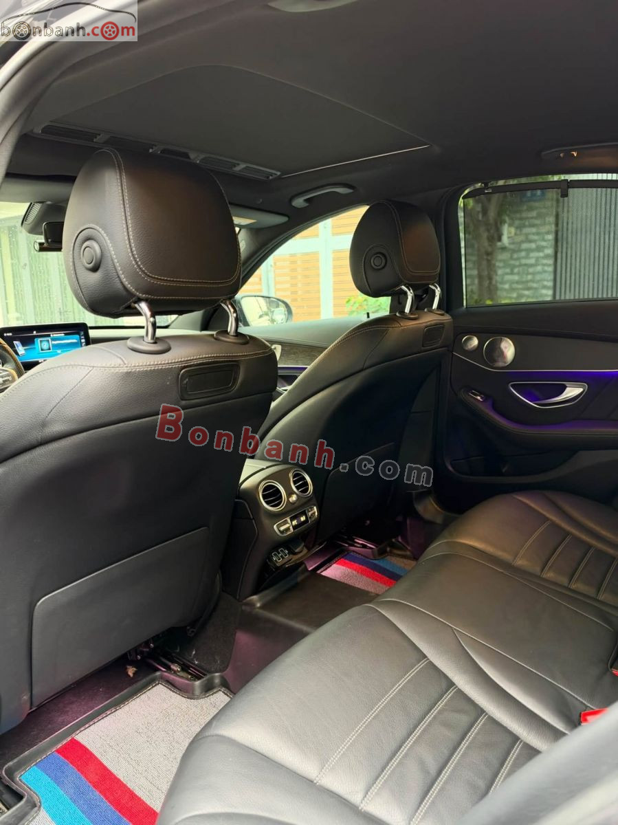 Bán ô tô Mercedes Benz C class C300 AMG - 2020 - xe cũ
