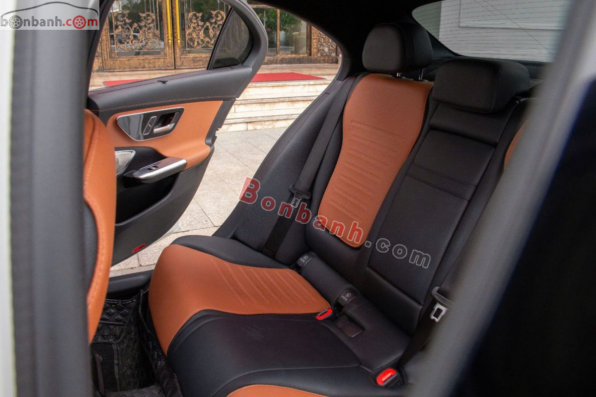 Bán ô tô Mercedes Benz C class C300 AMG - 2025 - xe cũ
