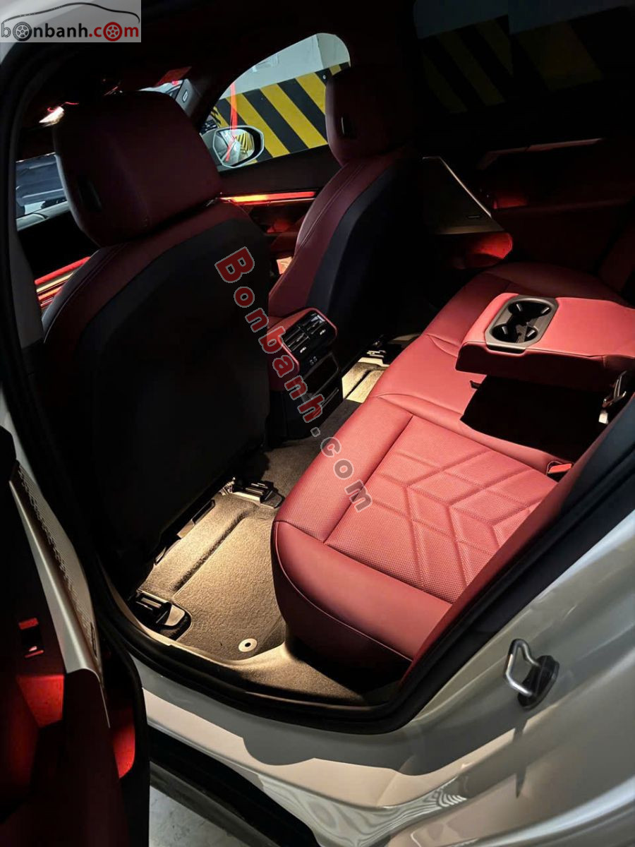 Bán ô tô BMW 5 Series 520i Premium - 2025 - xe cũ