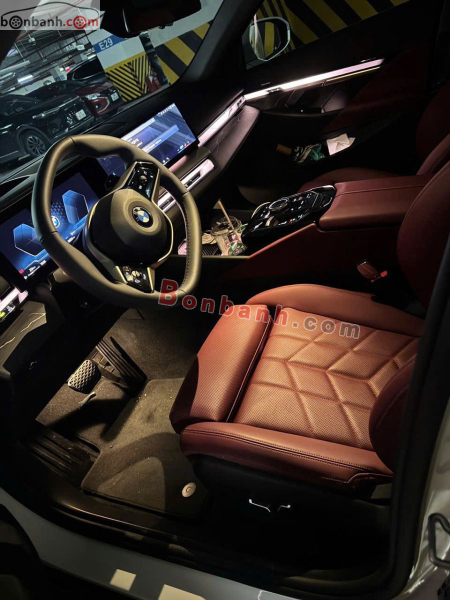 Bán ô tô BMW 5 Series 520i Premium - 2025 - xe cũ
