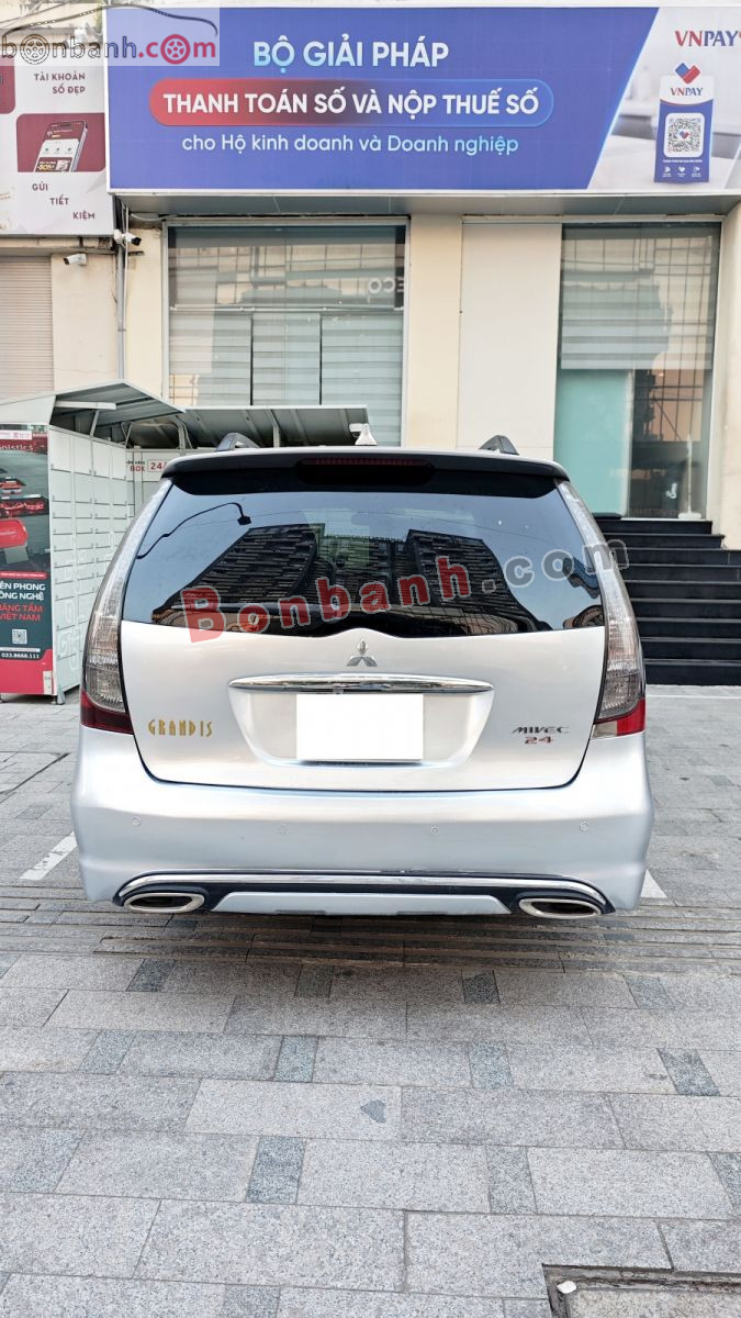 Bán ô tô Mitsubishi Grandis 2.4 AT - 2006 - xe cũ