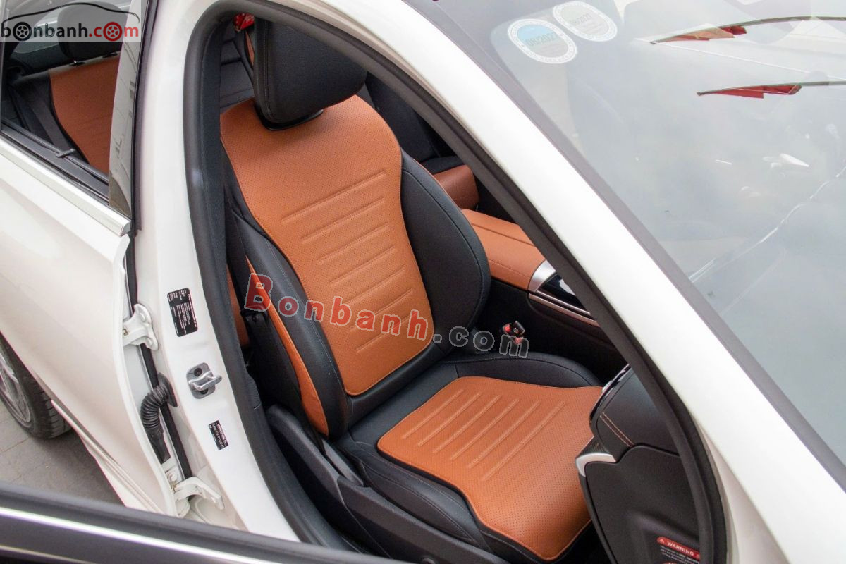 Bán ô tô Mercedes Benz C class C300 AMG - 2025 - xe cũ