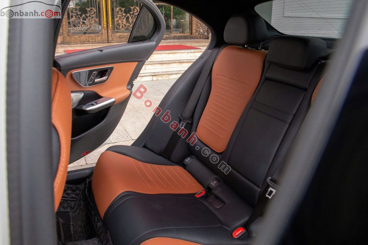 Bán ô tô Mercedes Benz C class C300 AMG - 2025 - xe cũ