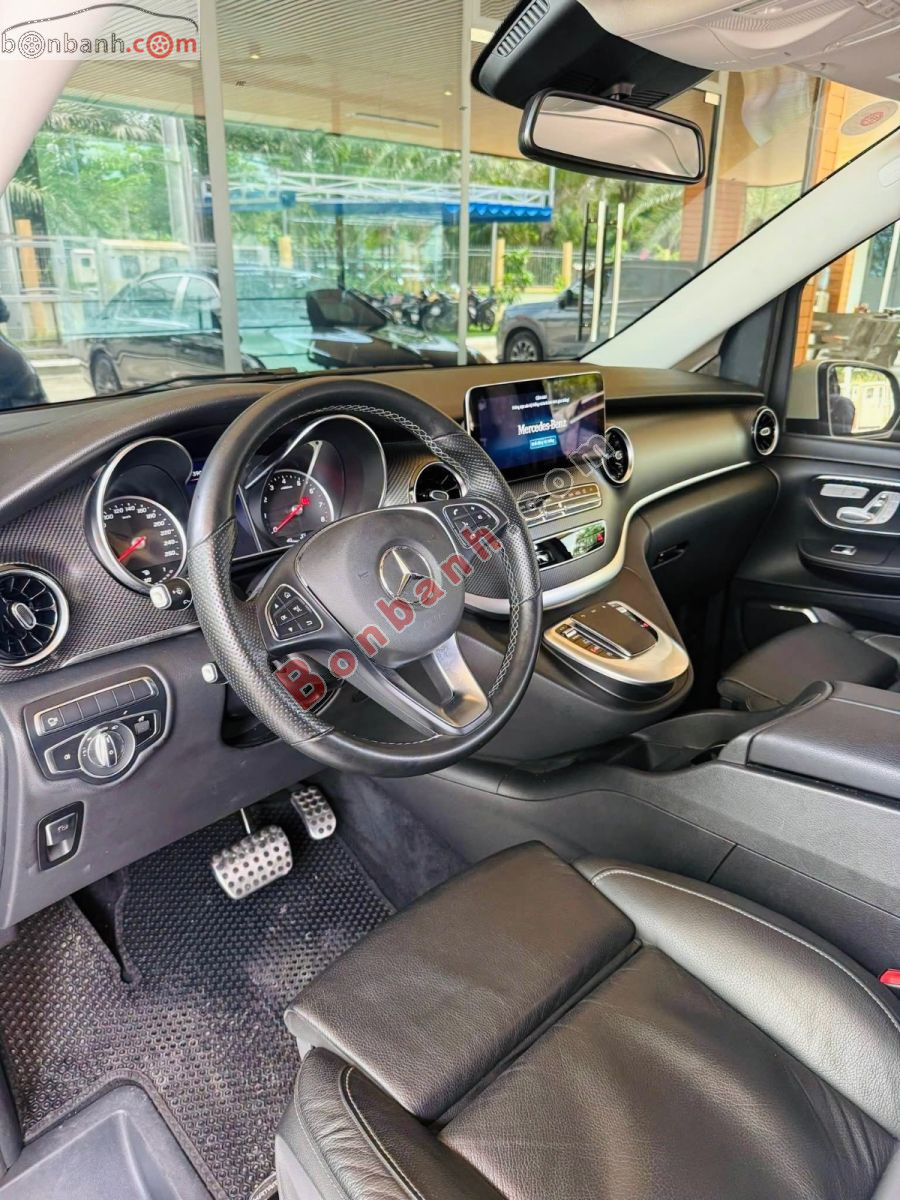 Bán ô tô Mercedes Benz V class V250 AMG - 2022 - xe cũ