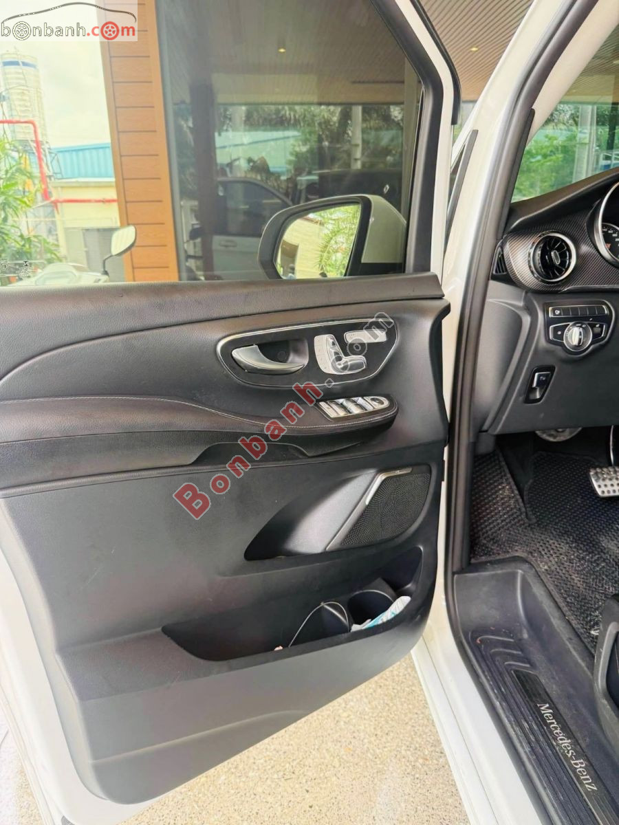 Bán ô tô Mercedes Benz V class V250 AMG - 2022 - xe cũ