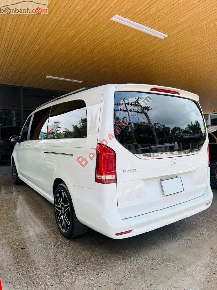 Bán ô tô Mercedes Benz V class V250 AMG - 2022 - xe cũ