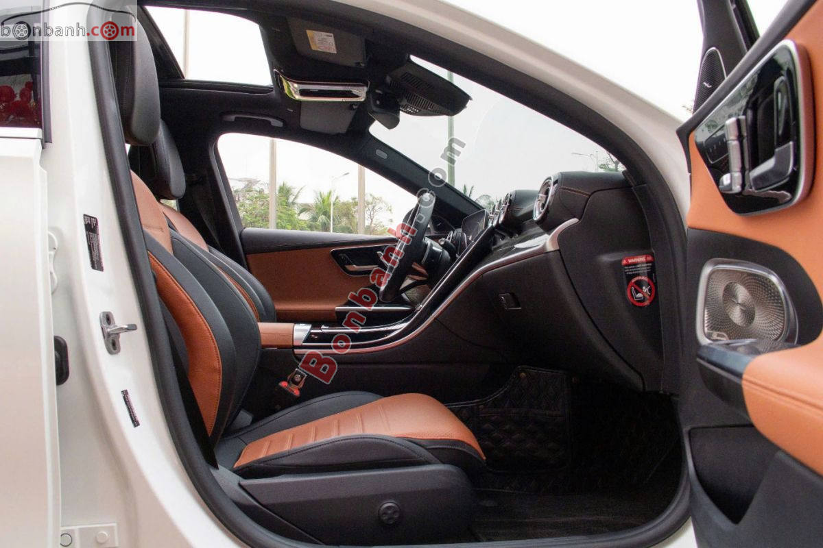 Bán ô tô Mercedes Benz C class C300 AMG - 2025 - xe cũ