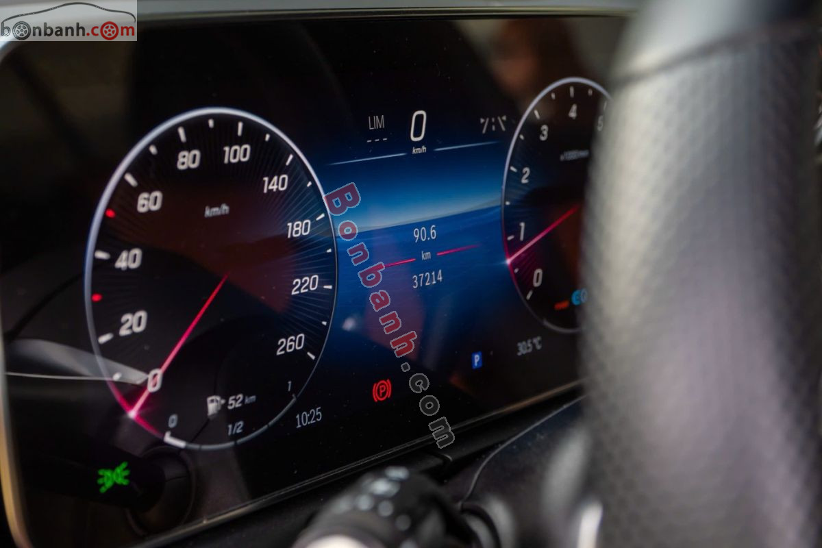 Bán ô tô Mercedes Benz C class C300 AMG - 2021 - xe cũ
