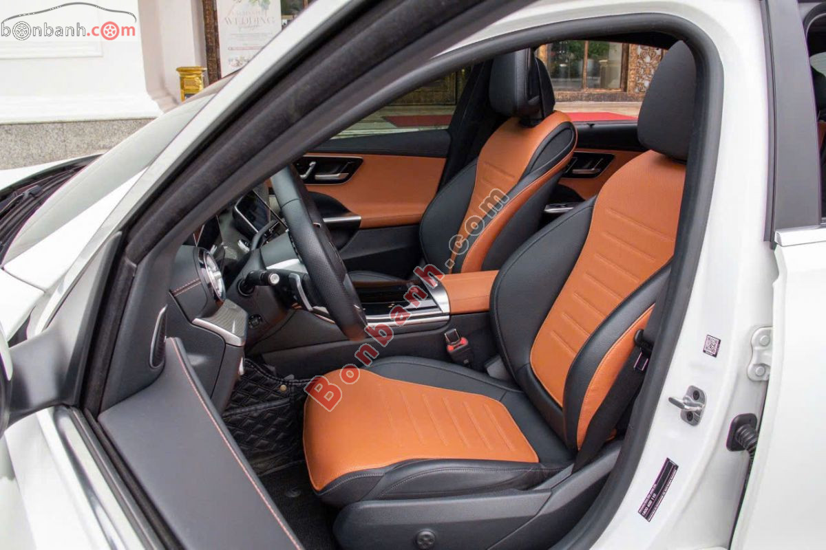 Bán ô tô Mercedes Benz C class C300 AMG - 2025 - xe cũ
