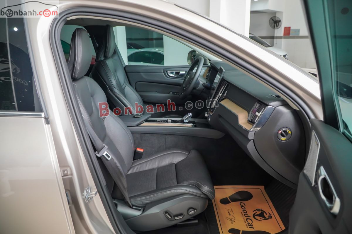 Bán ô tô Volvo XC60 Ultra B5 AWD - 2025 - xe cũ