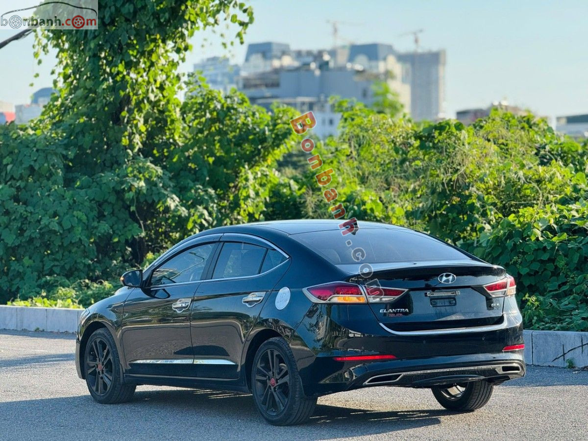 Bán ô tô Hyundai Elantra 2.0 AT - 2018 - xe cũ