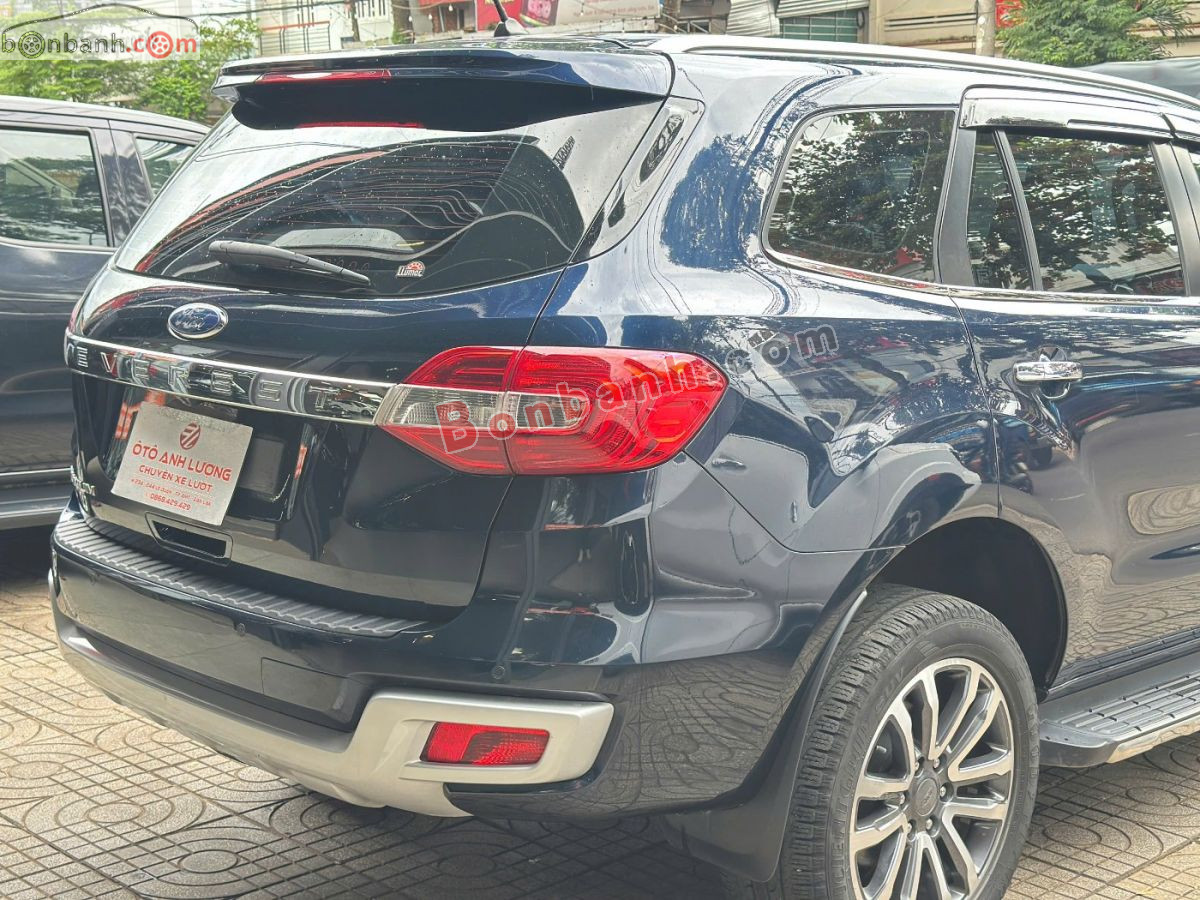 Bán ô tô Ford Everest Titanium 2.0L 4x2 AT - 2022 - xe cũ