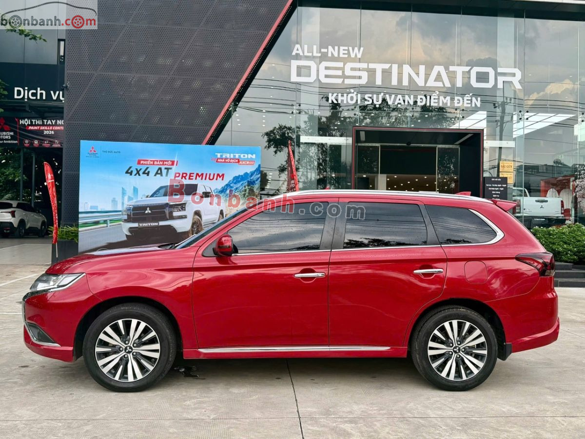 Bán ô tô Mitsubishi Outlander 2.0 CVT - 2022 - xe cũ