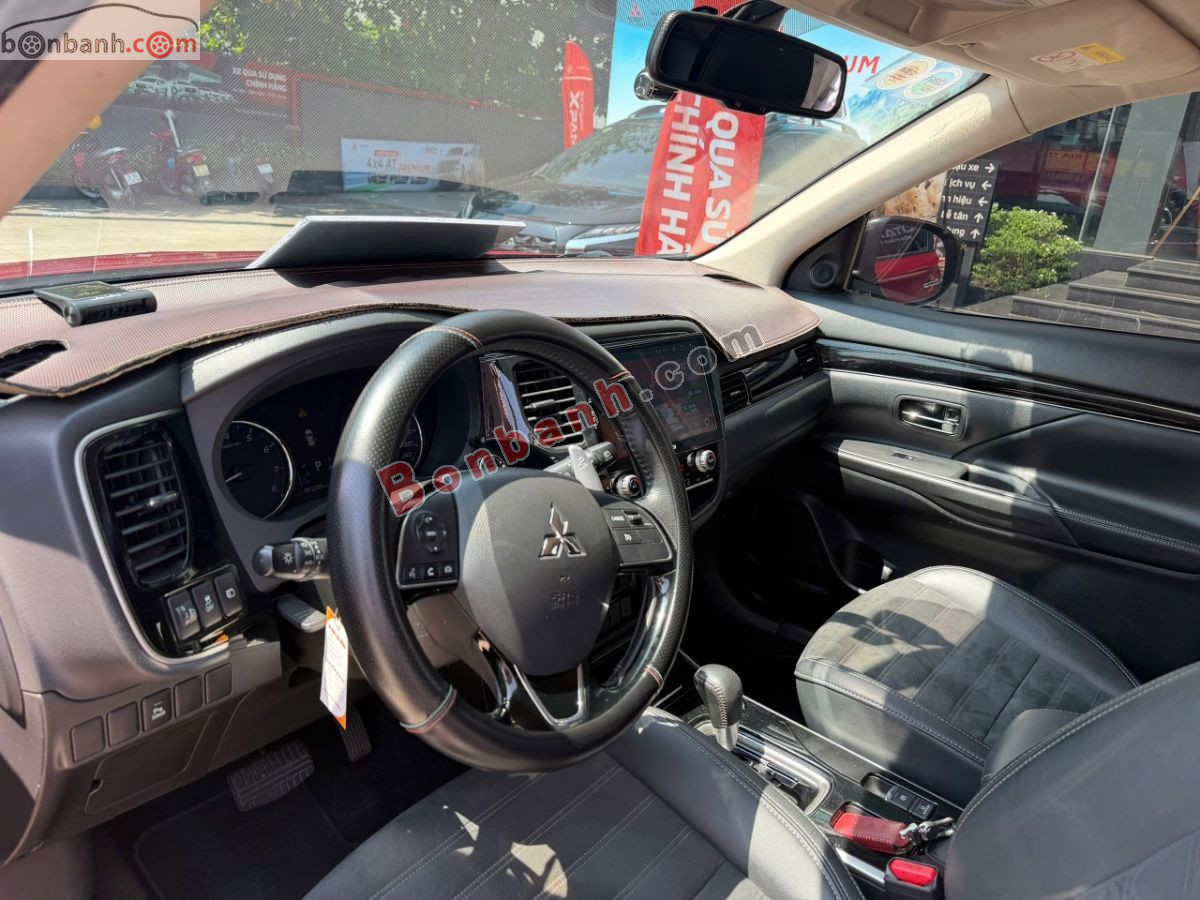 Bán ô tô Mitsubishi Outlander 2.0 CVT - 2022 - xe cũ