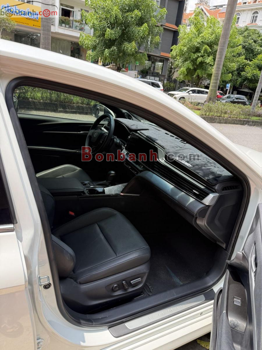 Bán ô tô Toyota Camry 2.5 HEV Mid - 2025 - xe cũ