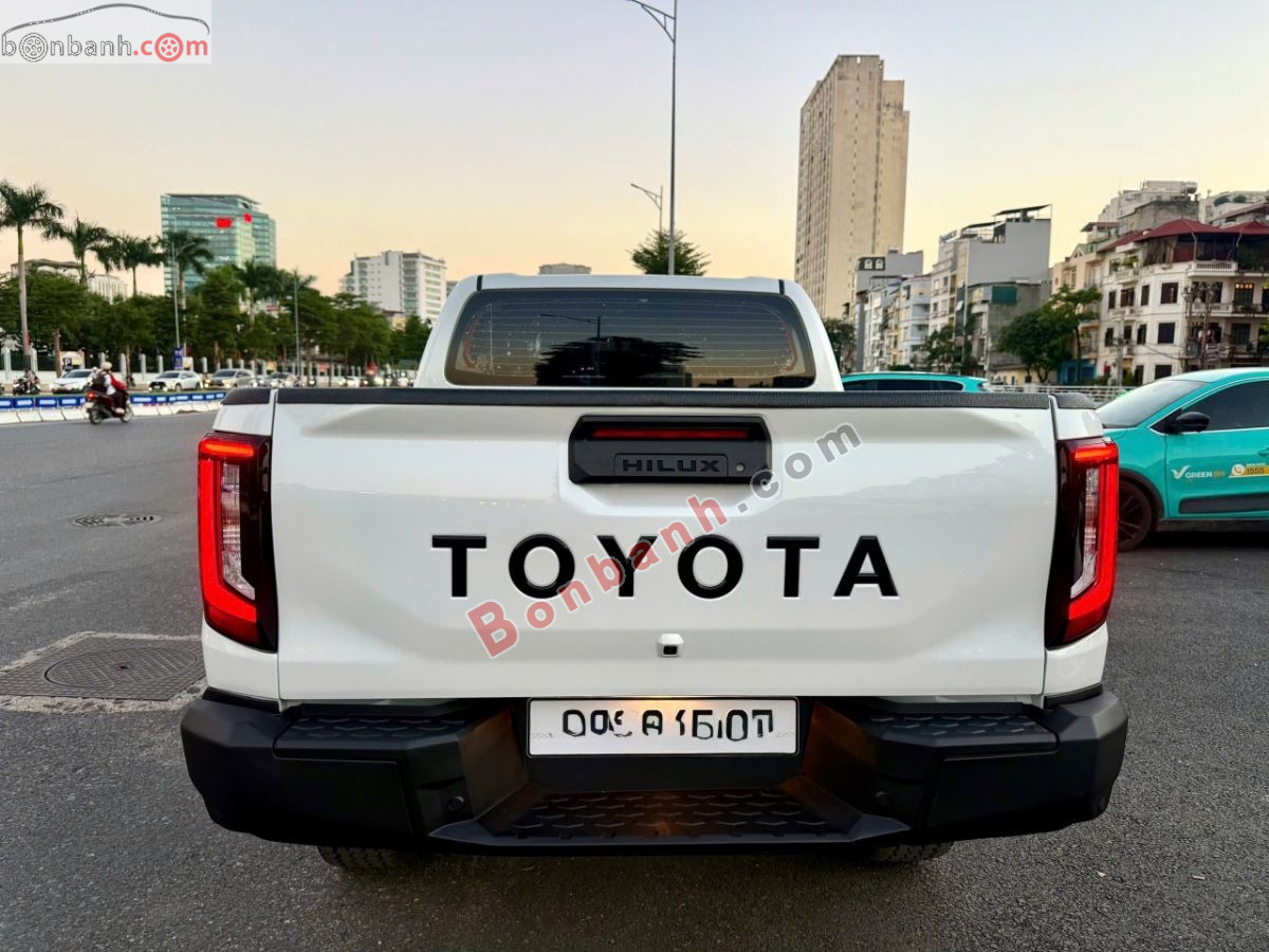 Bán ô tô Toyota Hilux Pro 2.8L 4x2 AT - 2026 - xe cũ