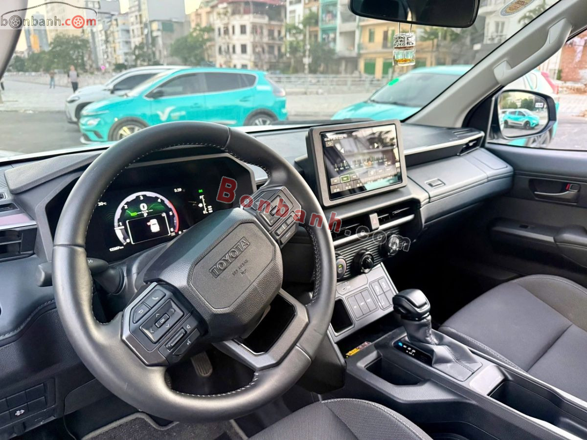 Bán ô tô Toyota Hilux Pro 2.8L 4x2 AT - 2026 - xe cũ