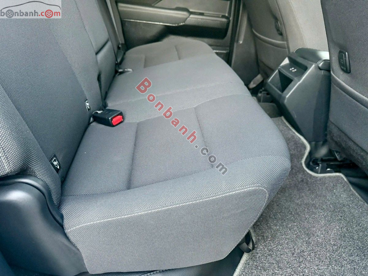 Bán ô tô Toyota Hilux Pro 2.8L 4x2 AT - 2026 - xe cũ