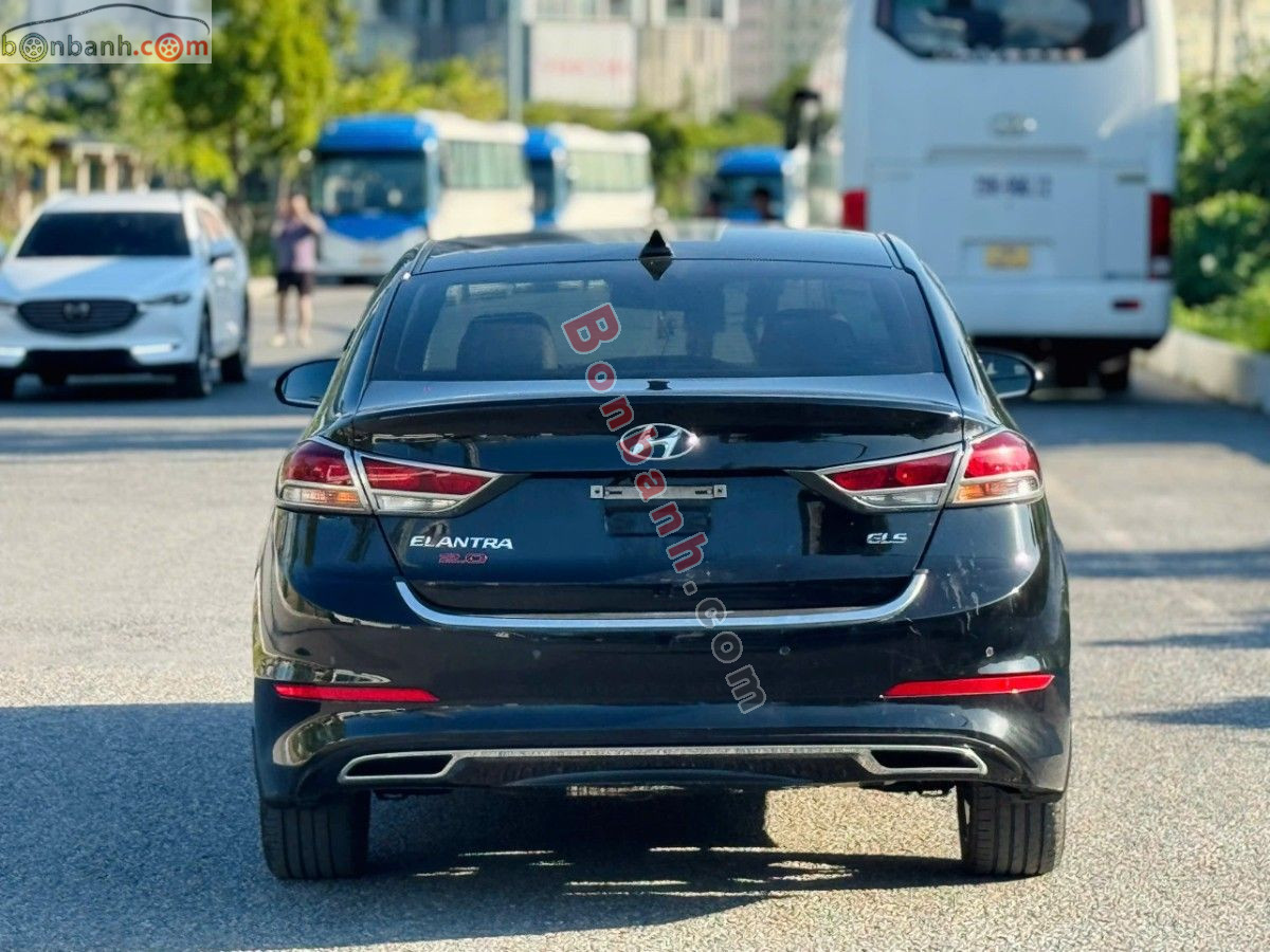 Bán ô tô Hyundai Elantra 2.0 AT - 2018 - xe cũ