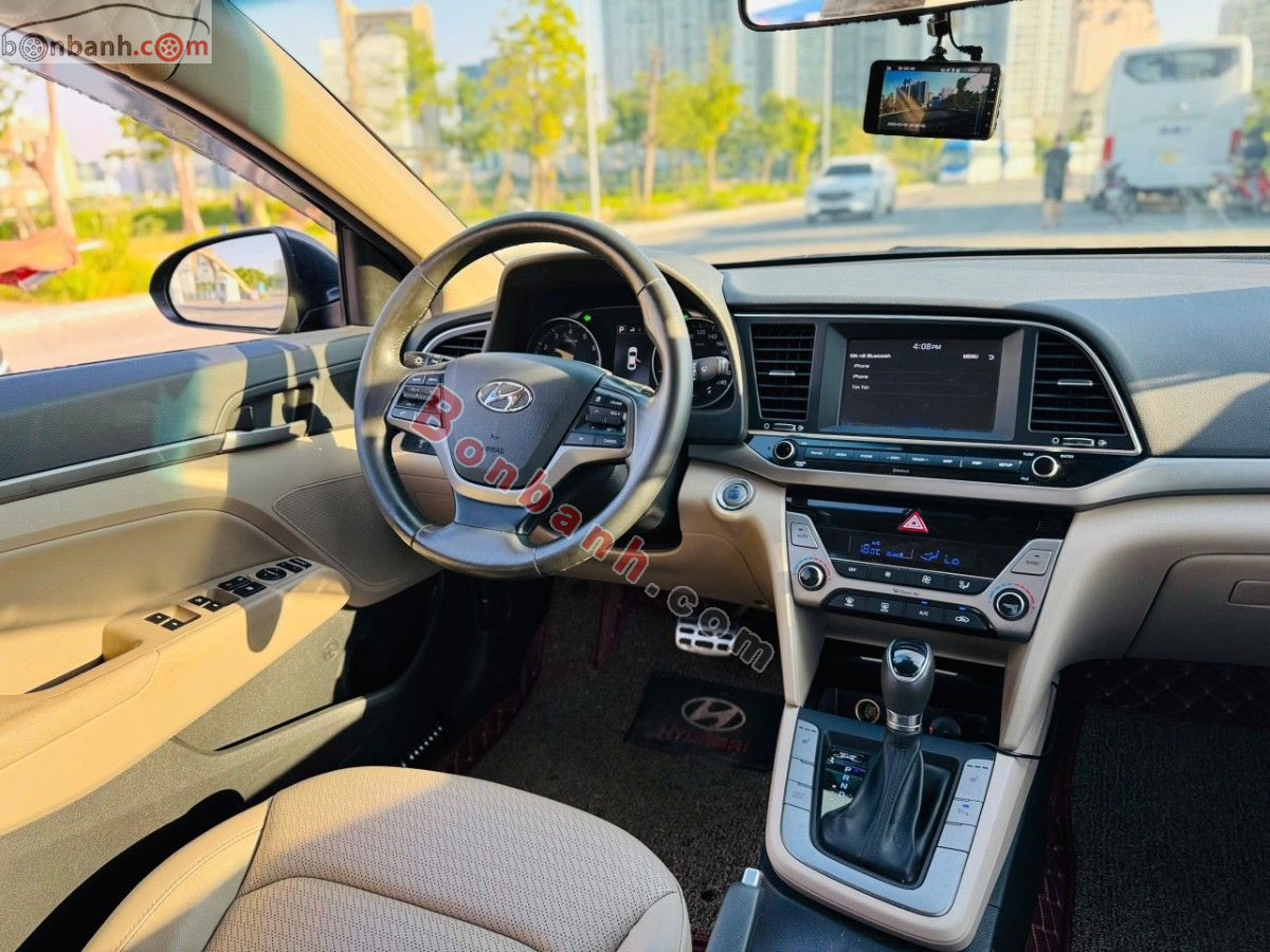 Bán ô tô Hyundai Elantra 2.0 AT - 2018 - xe cũ