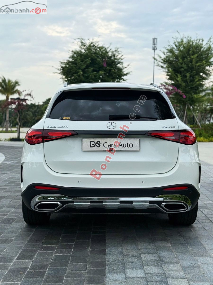 Bán ô tô Mercedes Benz GLC 300 4Matic - 2023 - xe cũ