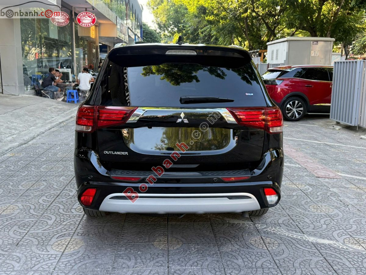 Bán ô tô Mitsubishi Outlander 2.0 CVT - 2022 - xe cũ