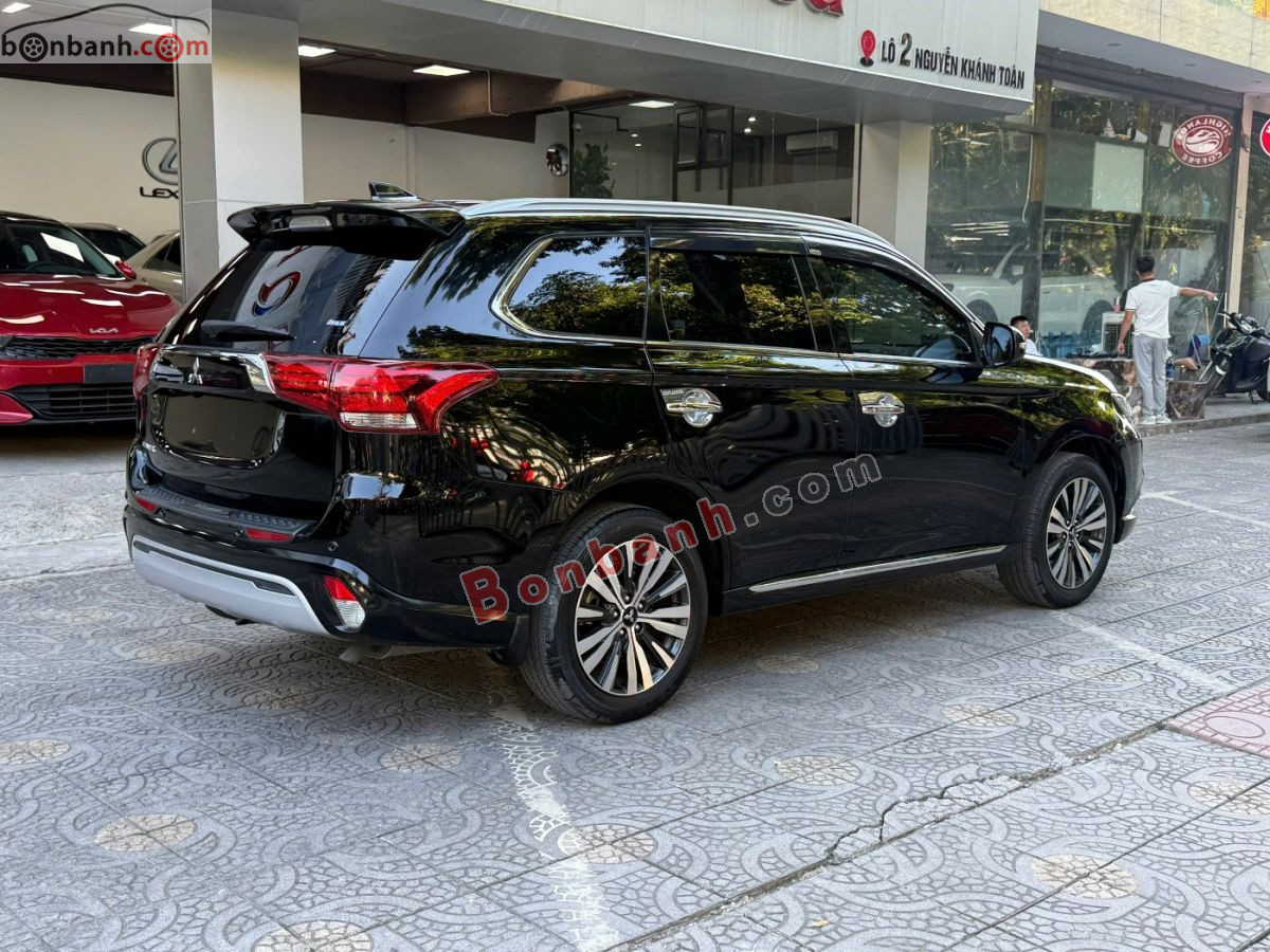 Bán ô tô Mitsubishi Outlander 2.0 CVT - 2022 - xe cũ