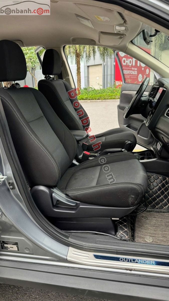 Bán ô tô Mitsubishi Outlander 2.0 CVT - 2019 - xe cũ