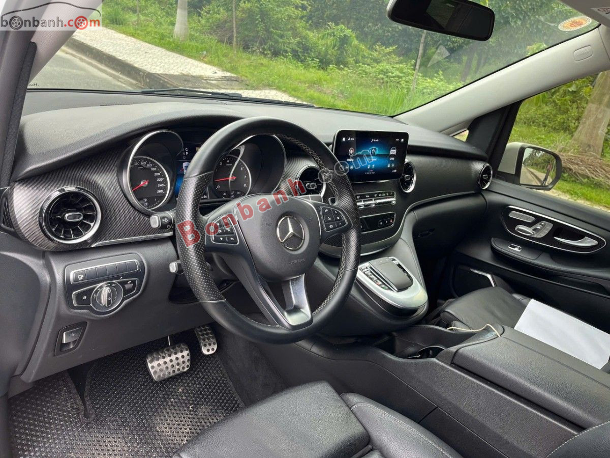 Bán ô tô Mercedes Benz V class V250 AMG - 2022 - xe cũ