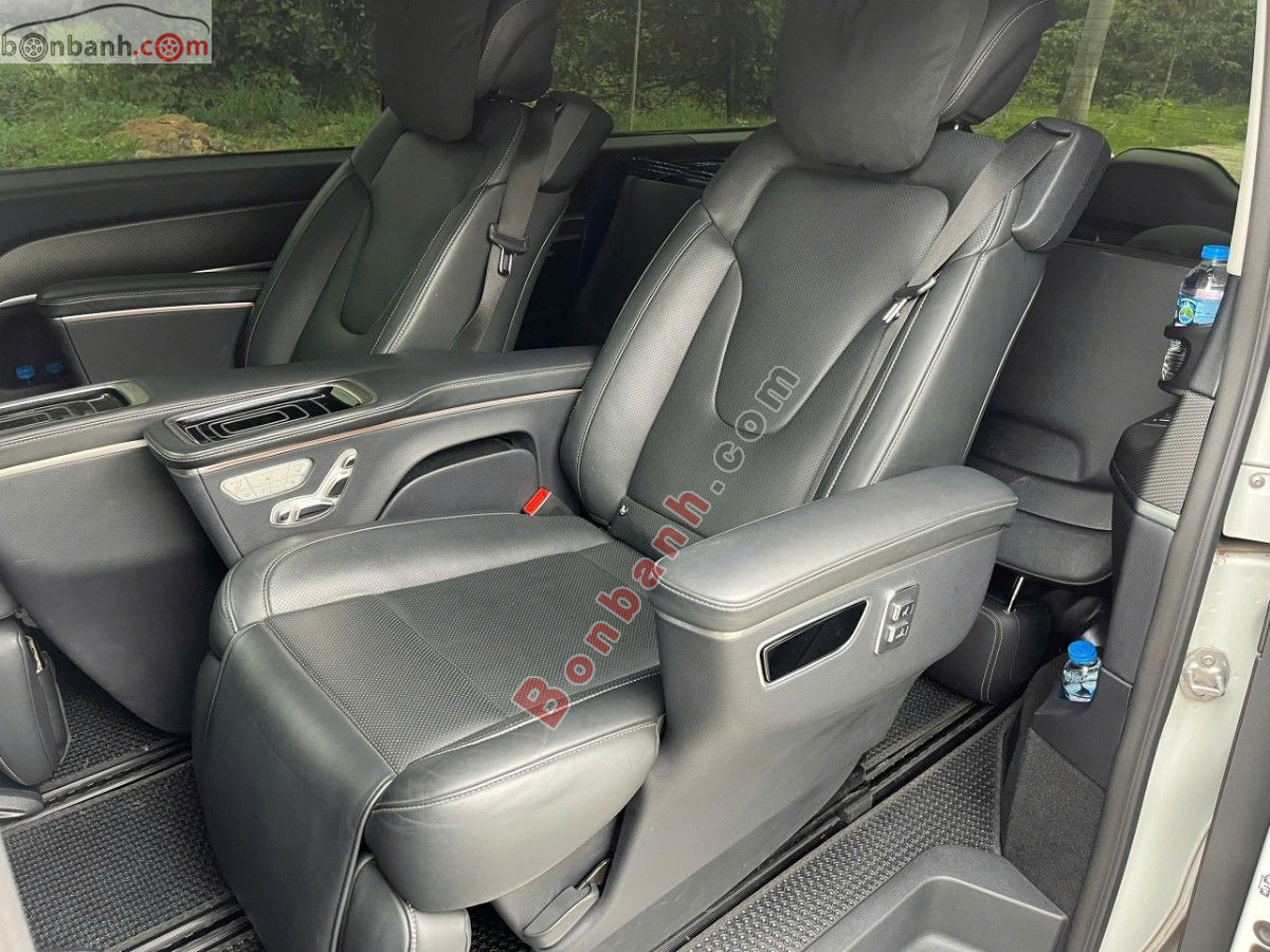 Bán ô tô Mercedes Benz V class V250 AMG - 2022 - xe cũ
