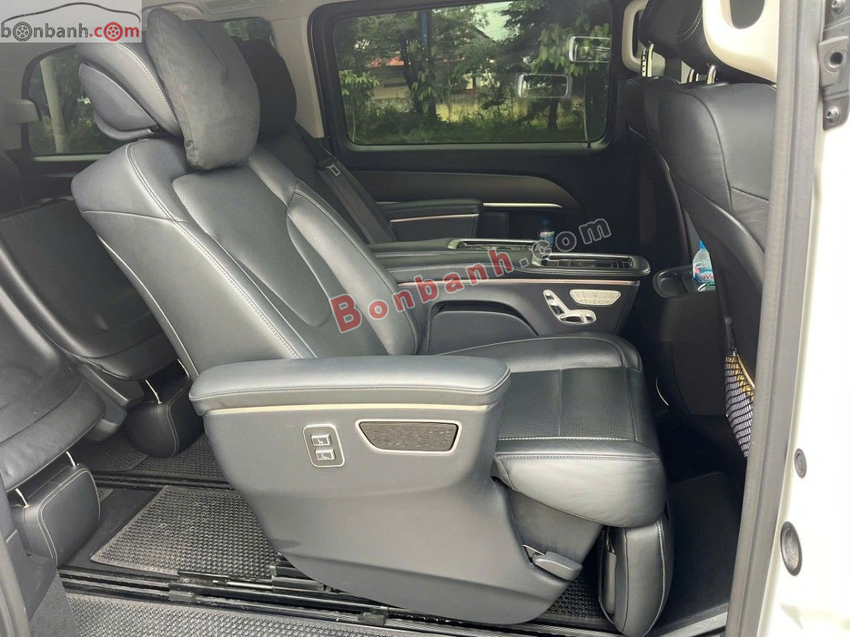 Bán ô tô Mercedes Benz V class V250 AMG - 2022 - xe cũ