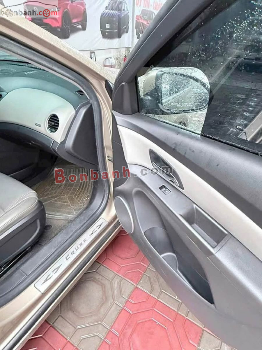Bán ô tô Chevrolet Cruze LTZ 1.8 AT - 2015 - xe cũ