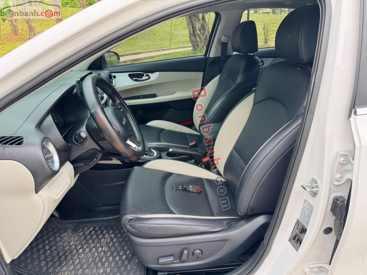 Bán ô tô Kia K3 Luxury 1.6 AT - 2025 - xe cũ