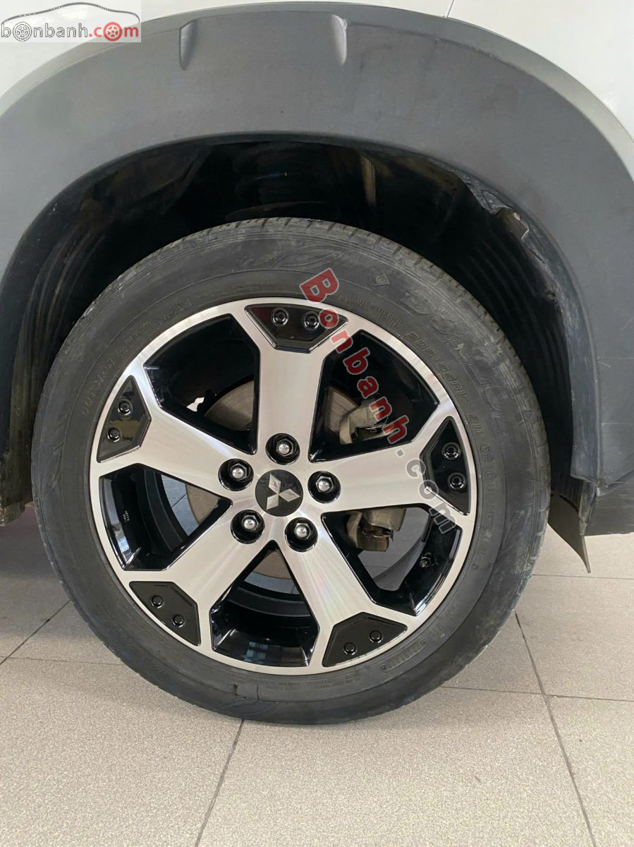 Bán ô tô Mitsubishi Xpander Cross 1.5 AT - 2022 - xe cũ