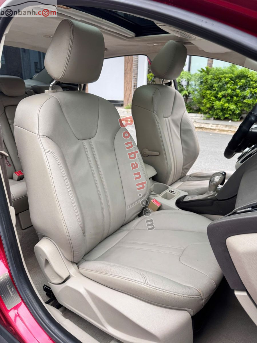 Bán ô tô Ford Focus Titanium 2.0 AT - 2013 - xe cũ
