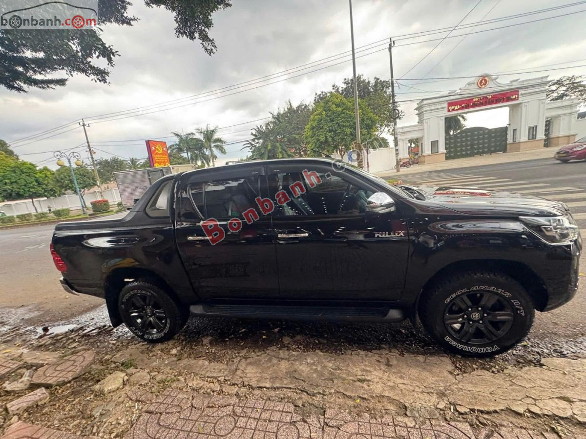 Bán ô tô Toyota Hilux 2.4L 4x2 AT - 2021 - xe cũ