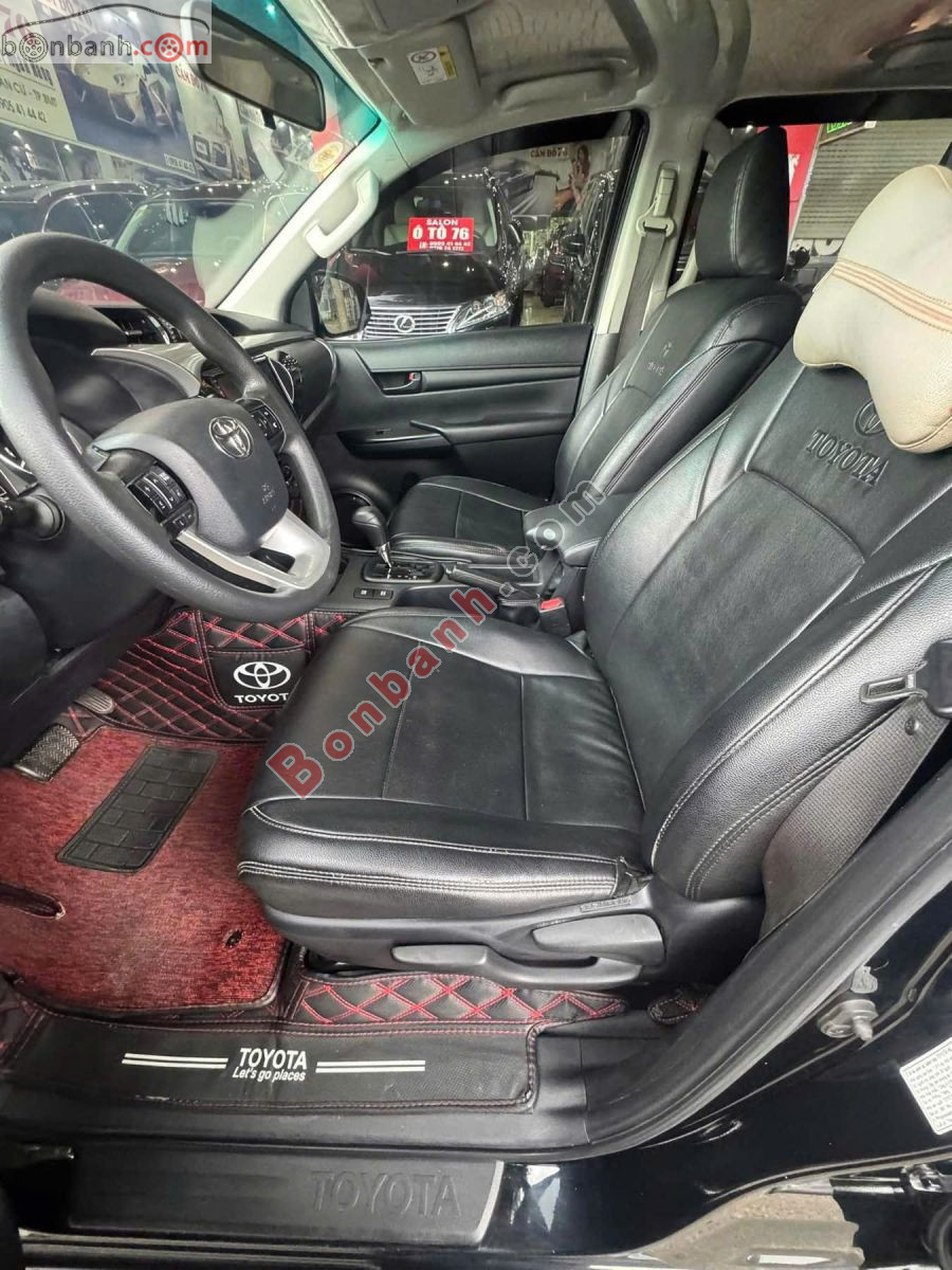 Bán ô tô Toyota Hilux 2.4L 4x2 AT - 2021 - xe cũ