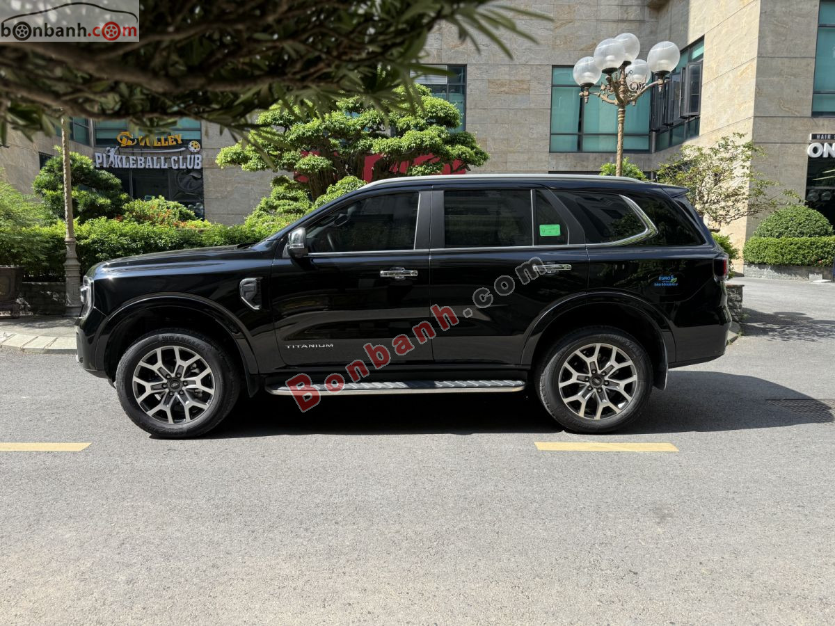 Bán ô tô Ford Everest Titanium 2.0L 4x2 AT - 2025 - xe cũ