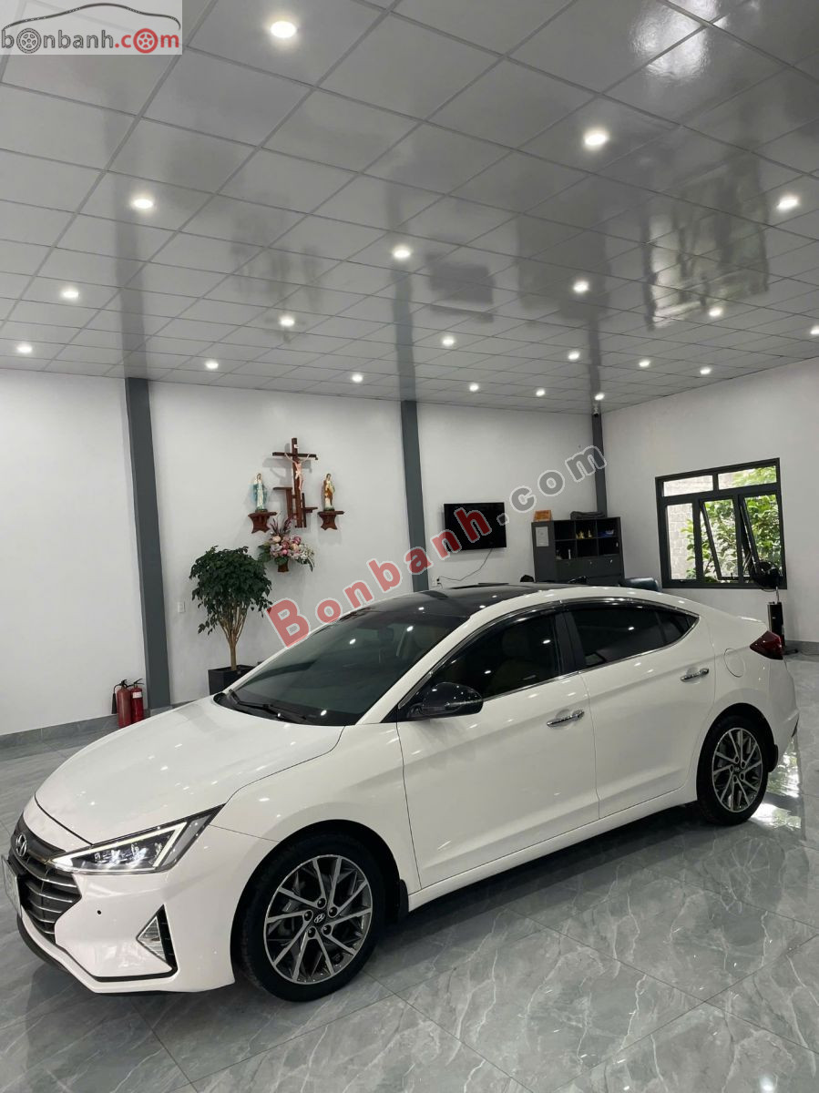 Bán ô tô Hyundai Elantra 2.0 AT - 2020 - xe cũ