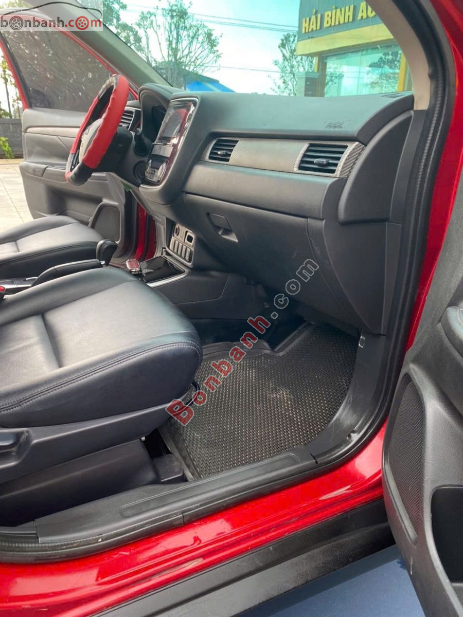 Bán ô tô Mitsubishi Outlander 2.0 CVT - 2019 - xe cũ
