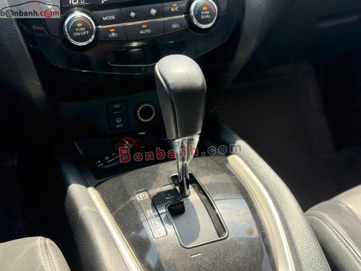 Bán ô tô Nissan X trail 2.0 SL 2WD Premium - 2017 - xe cũ
