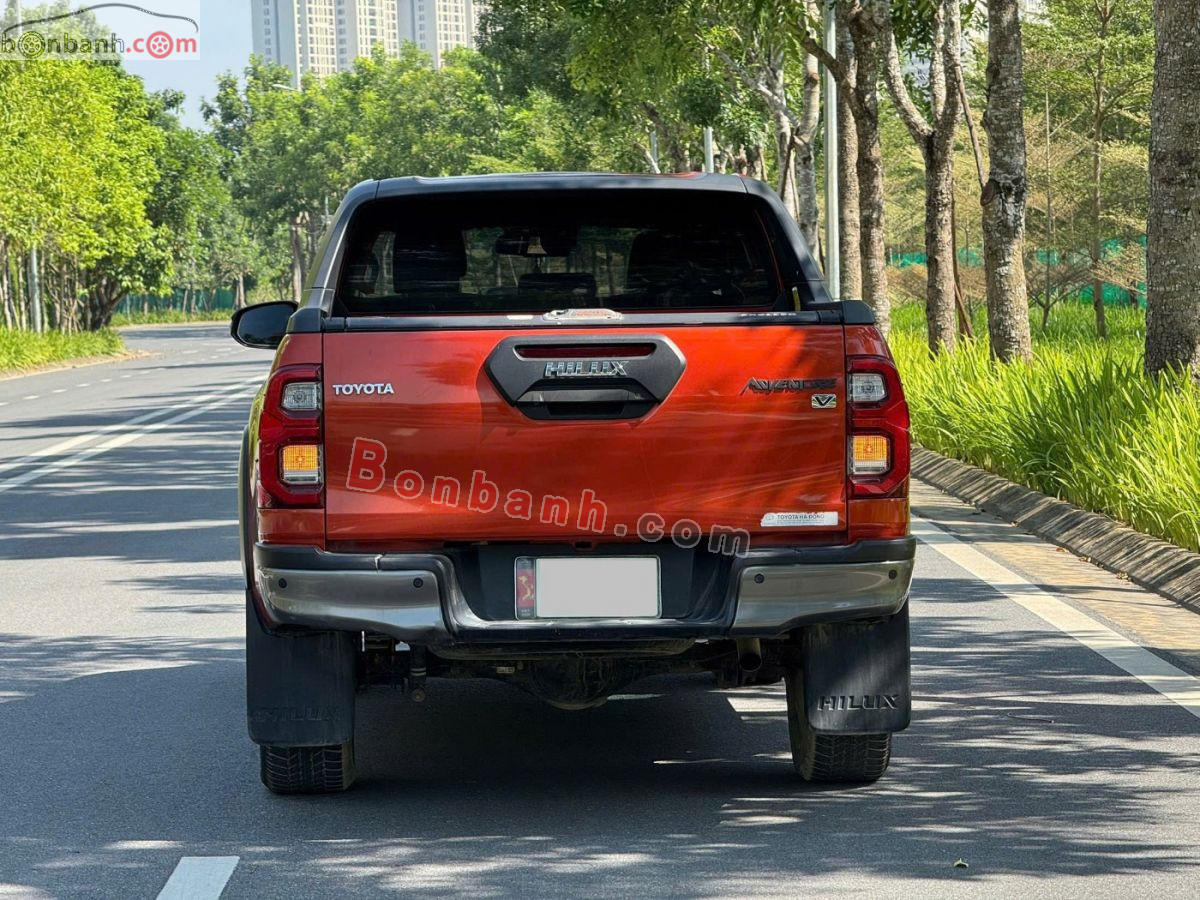 Bán ô tô Toyota Hilux 2.8L 4x4 AT - 2021 - xe cũ