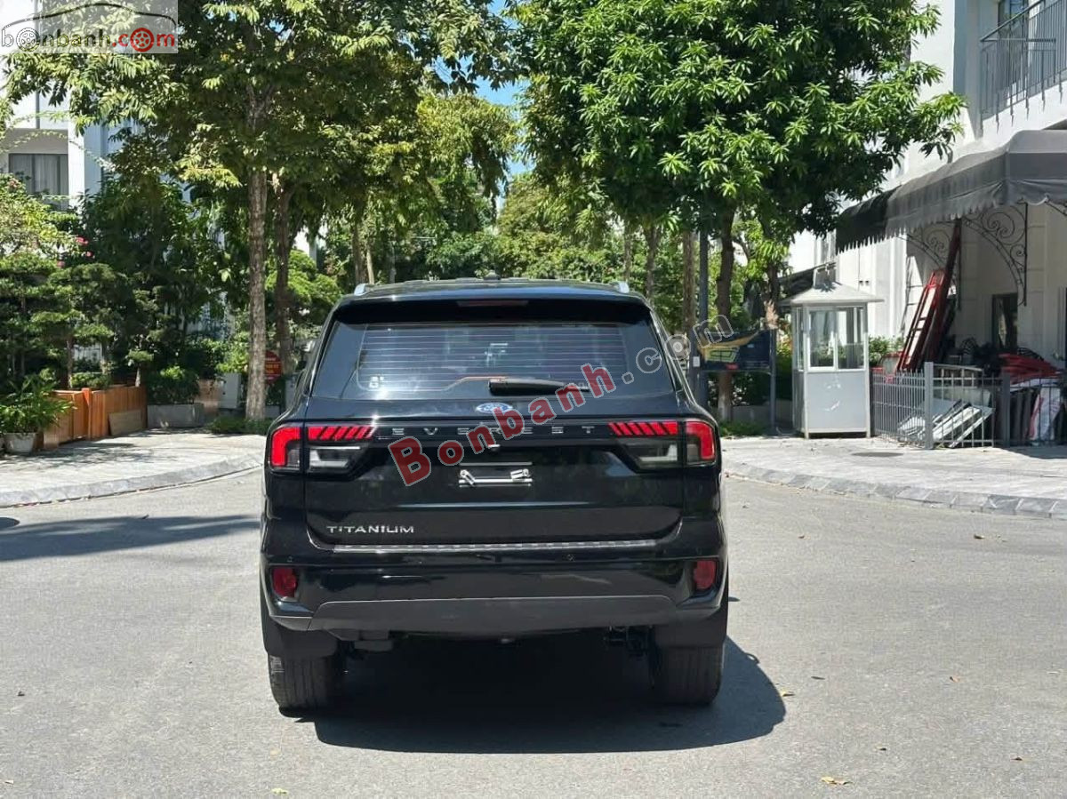 Bán ô tô Ford Everest Titanium 2.0L 4x2 AT - 2022 - xe cũ