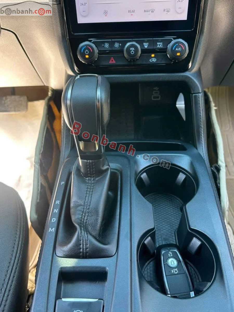 Bán ô tô Ford Everest Titanium 2.0L 4x2 AT - 2022 - xe cũ